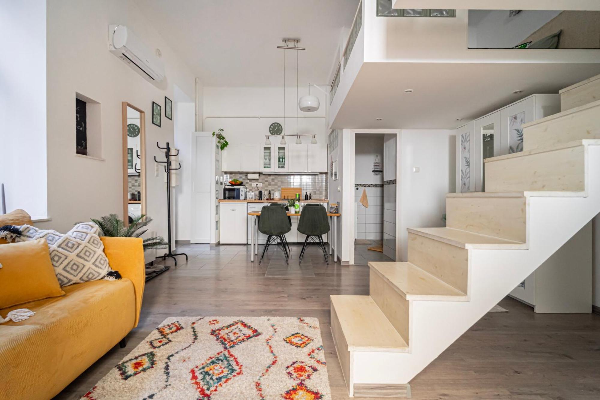 Lonyay Chill Zone Apartment บูดาเปสต์ ภายนอก รูปภาพ